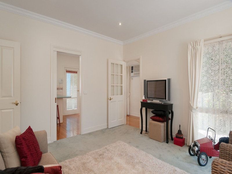 16 Wordsworth Street, Mooroolbark VIC 3138