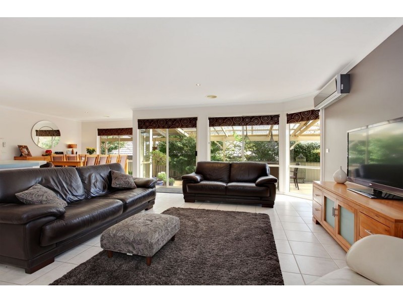 4 Goldentree Drive, Chirnside Park VIC 3116