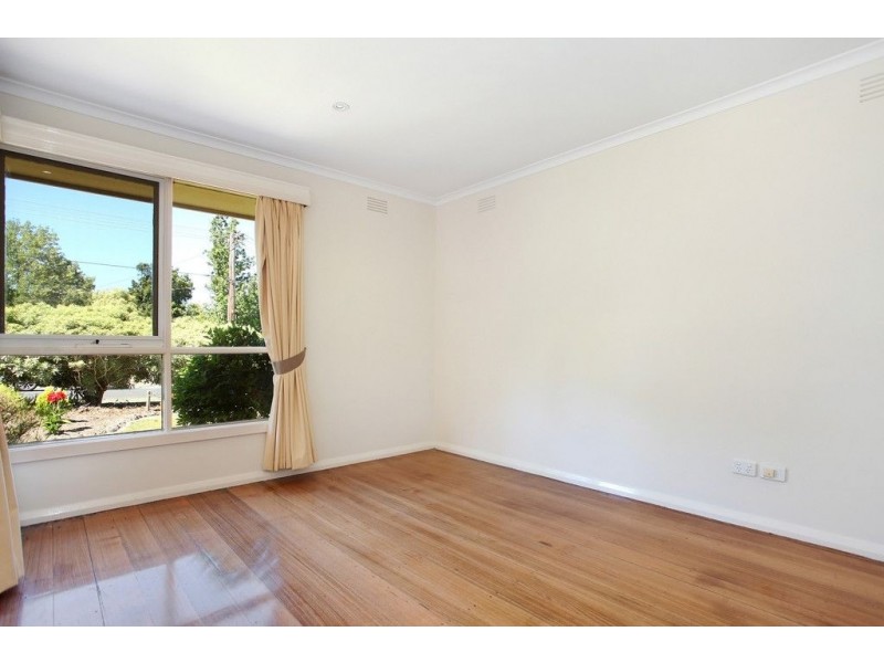 62 Sevenoaks Avenue, Croydon VIC 3136