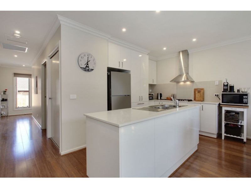 2 59 Jesmond Road, Croydon VIC 3136