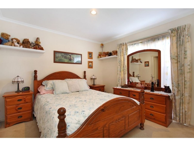 39 Grierson Drive, Kilsyth VIC 3137