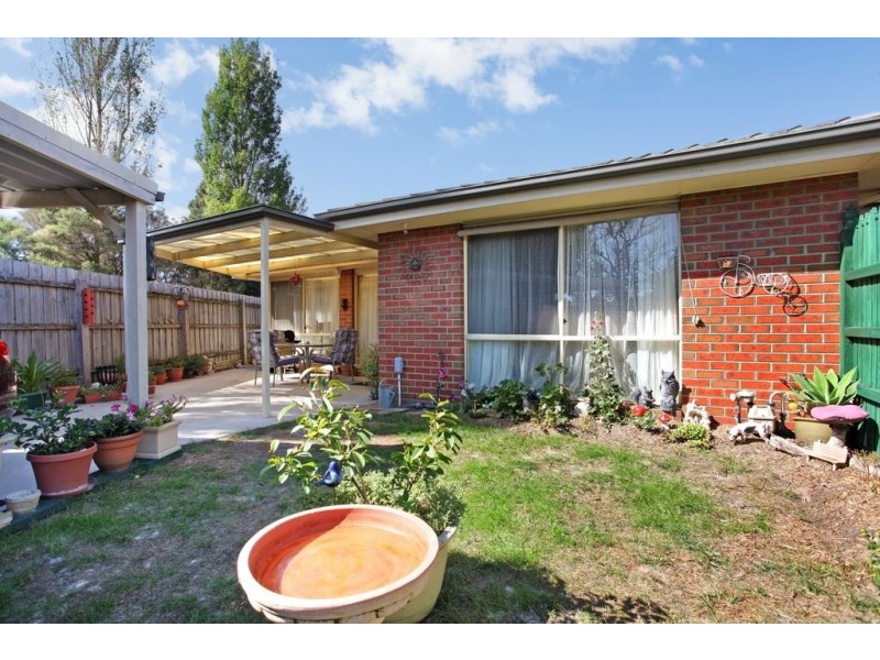 39 Grierson Drive, Kilsyth VIC 3137