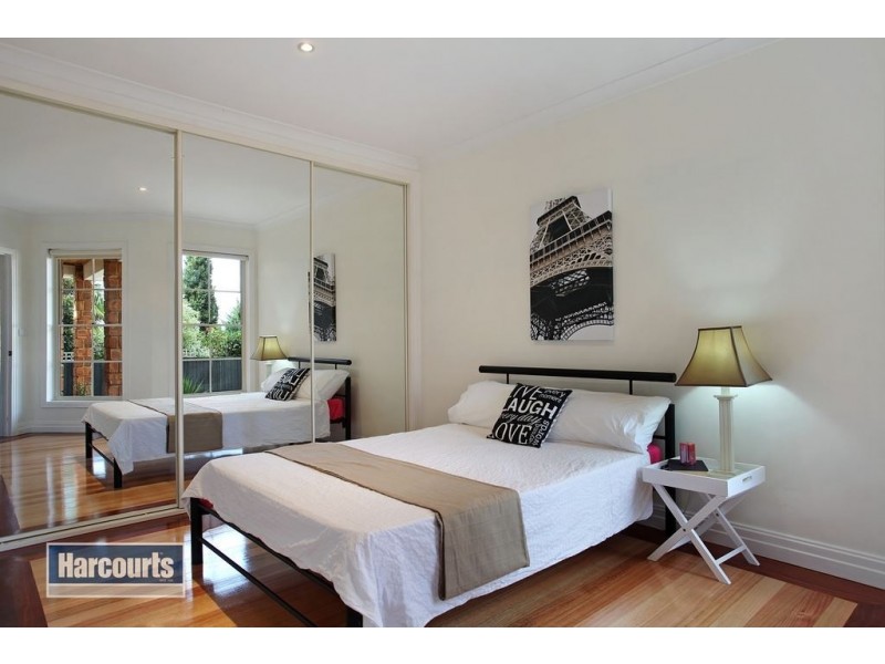 2/24 Arlington Street, Ringwood VIC 3134