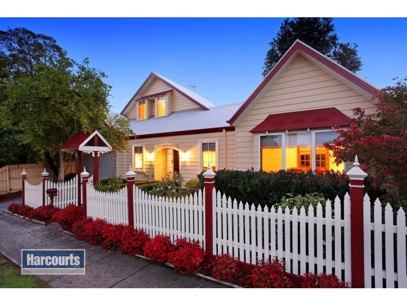 9 Joffre Street, Croydon VIC 3136