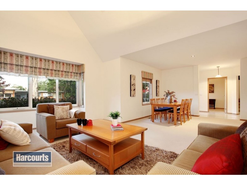 9 Joffre Street, Croydon VIC 3136