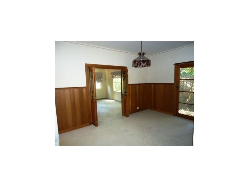 35 Taylors Road, Croydon VIC 3136