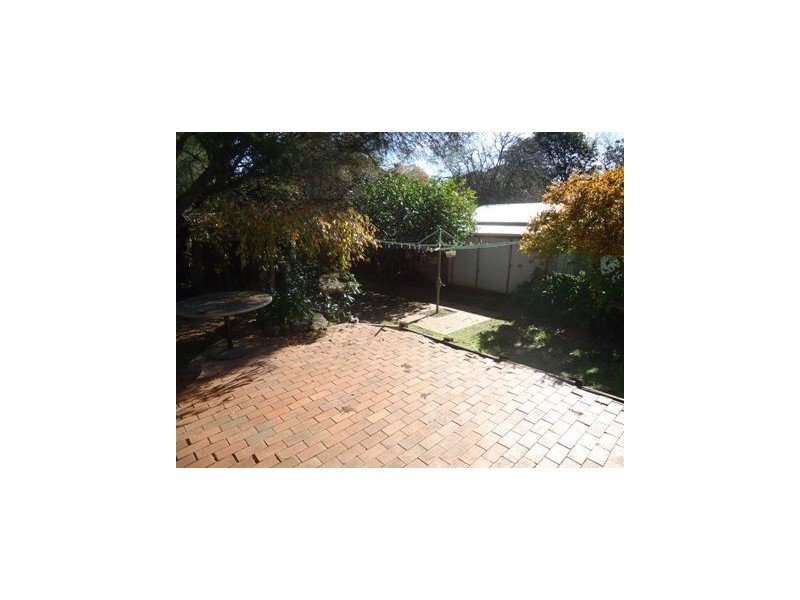 35 Taylors Road, Croydon VIC 3136
