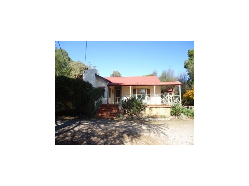 35 Taylors Road, Croydon VIC 3136
