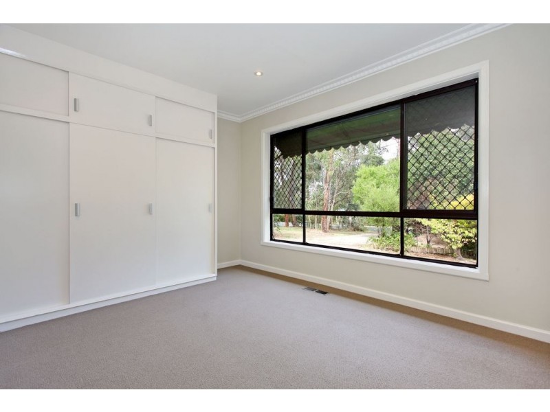 35 Lincoln Road, Croydon VIC 3136