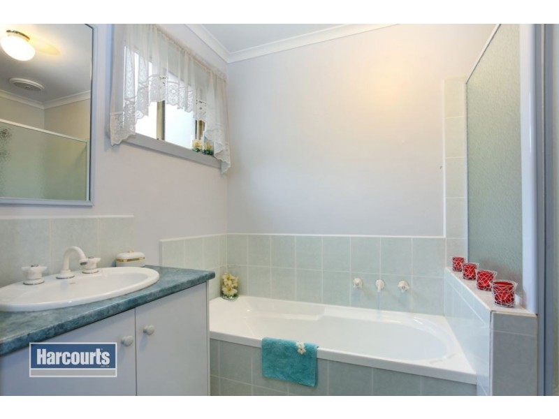 4/26 Mountain View Road, Kilsyth VIC 3137