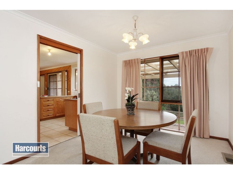 10 Daisy Street, Warranwood VIC 3134