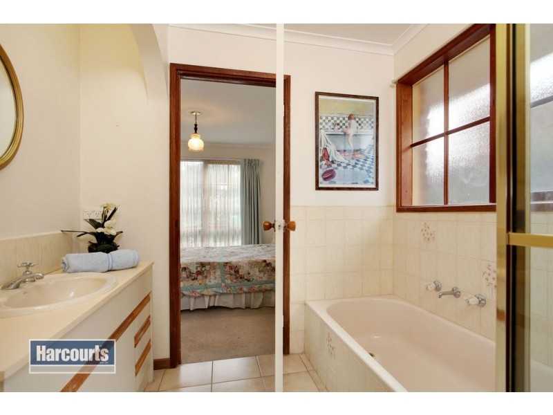 10 Daisy Street, Warranwood VIC 3134