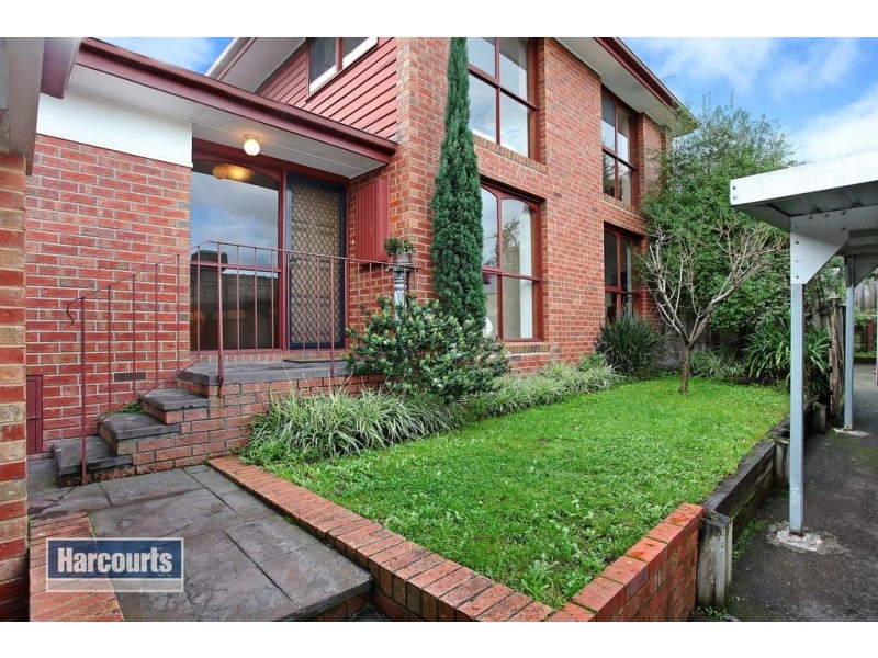 16 Alamein Avenue, Croydon VIC 3136