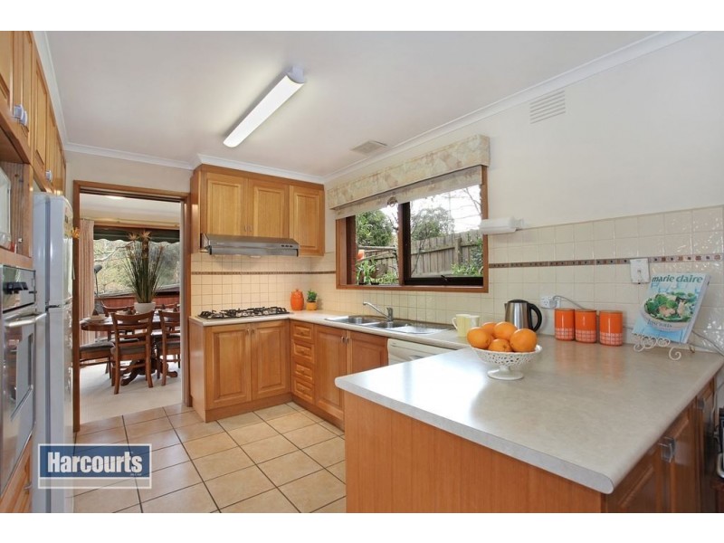 16 Alamein Avenue, Croydon VIC 3136