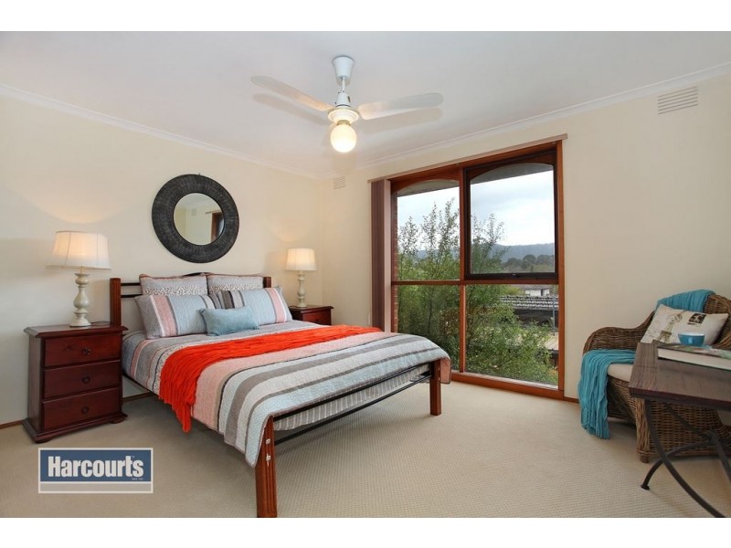 16 Alamein Avenue, Croydon VIC 3136