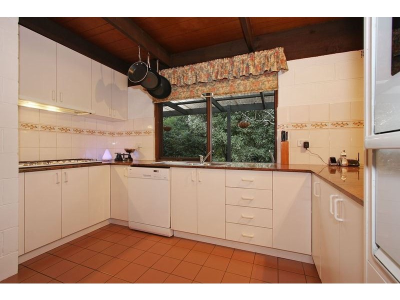 16 Glenwood Drive, Croydon VIC 3136