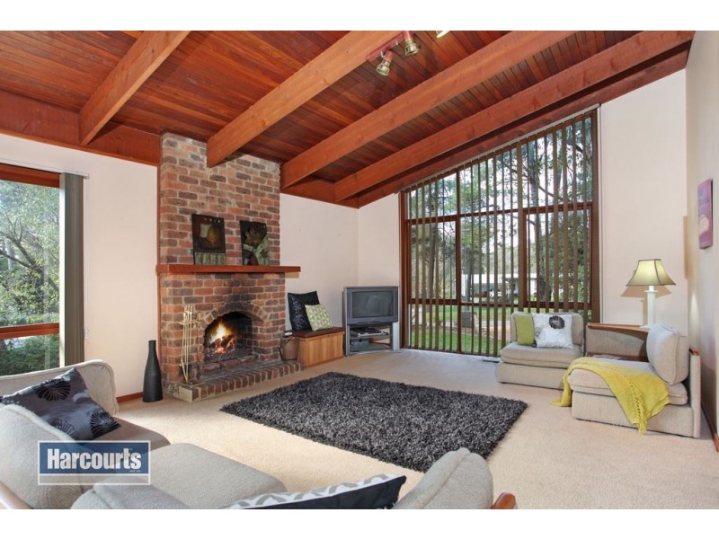 17 Dalry Avenue, Park Orchards VIC 3114