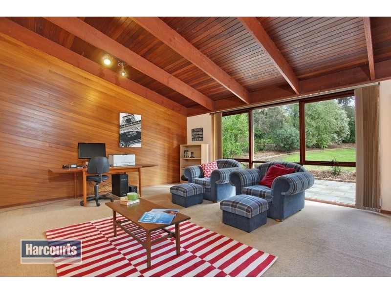 17 Dalry Avenue, Park Orchards VIC 3114