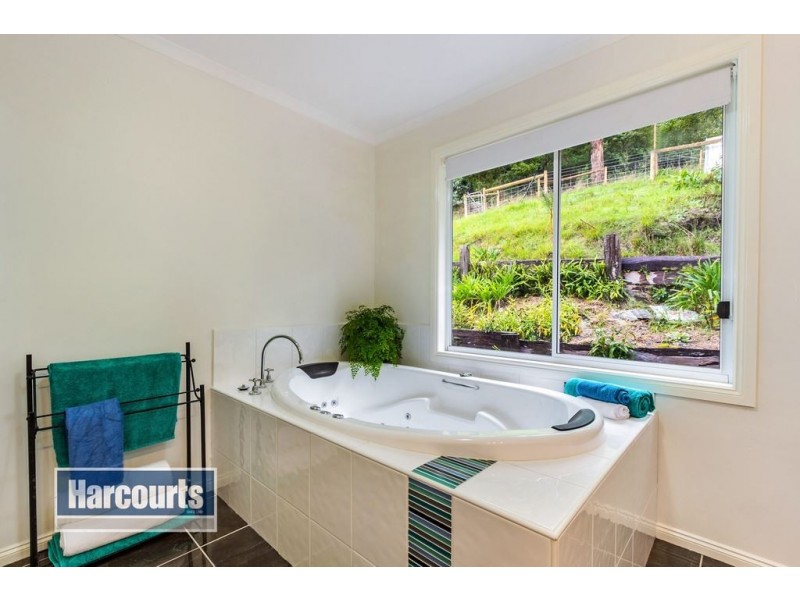 60 Charles Road, Lilydale VIC 3140