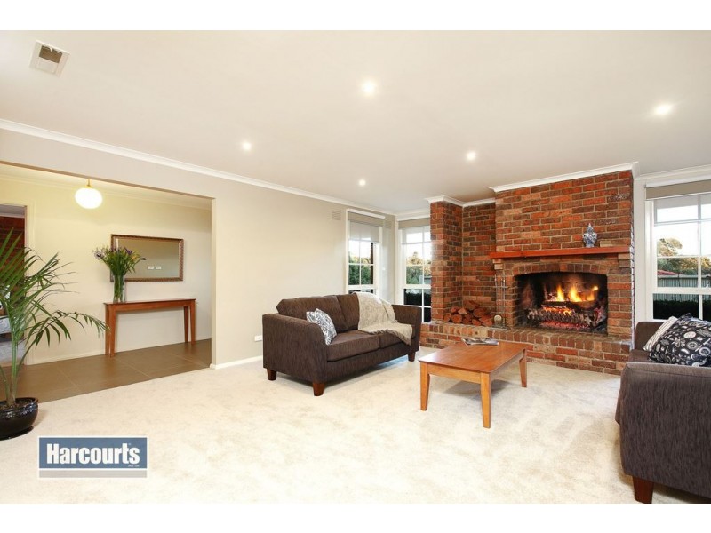 4 Tulip Court, Warranwood VIC 3134