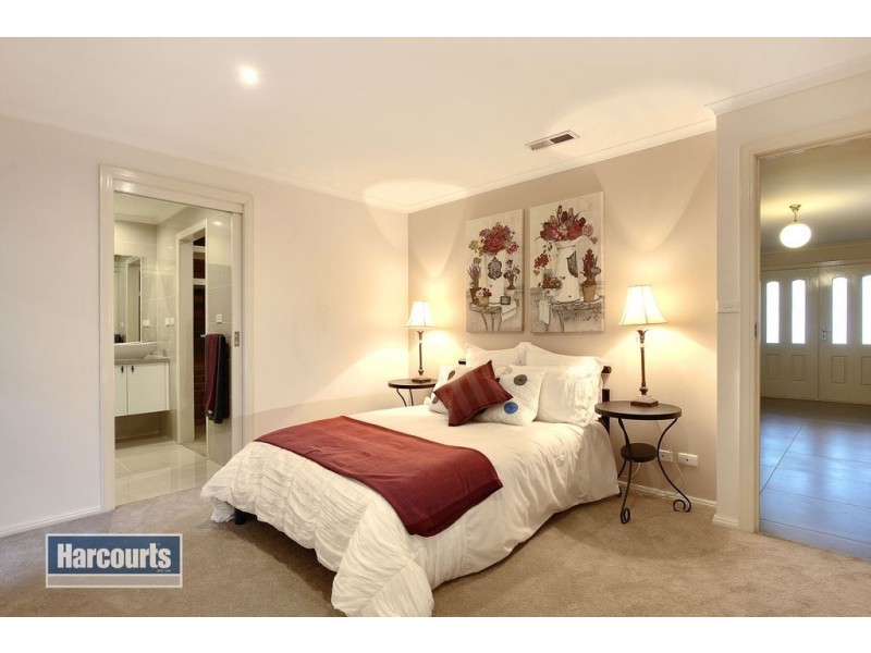 4 Tulip Court, Warranwood VIC 3134