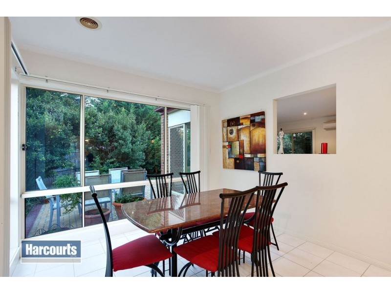 4 Chateau Close, Croydon VIC 3136