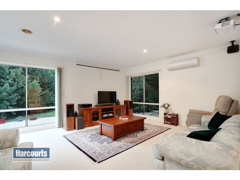 4 Chateau Close, Croydon VIC 3136