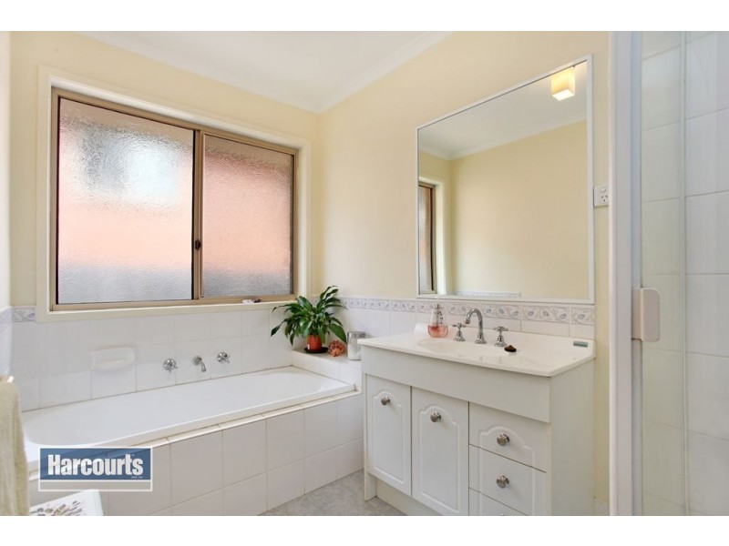 79 Campaspe Drive, Croydon Hills VIC 3136