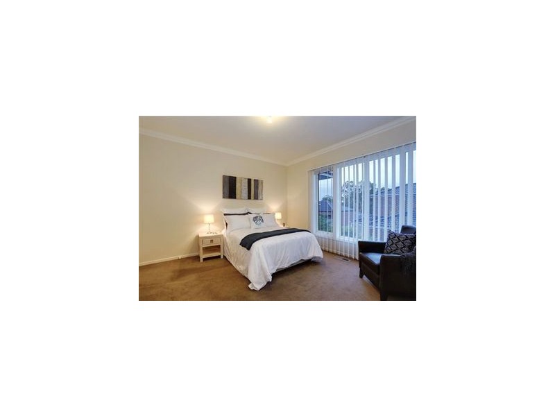 2 Jessica Park Drive, Lilydale VIC 3140