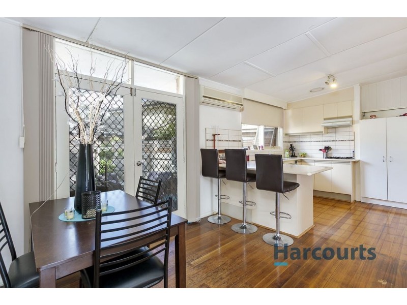 8 Carlyle Street, Croydon VIC 3136