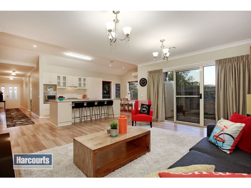 11 Ellesmere Avenue, Croydon VIC 3136