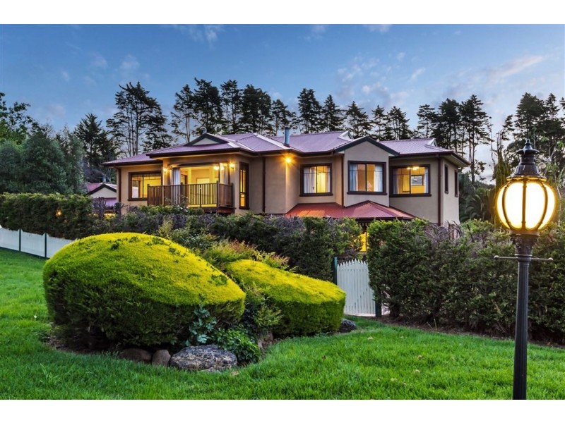 16 The Briars, Mooroolbark VIC 3138