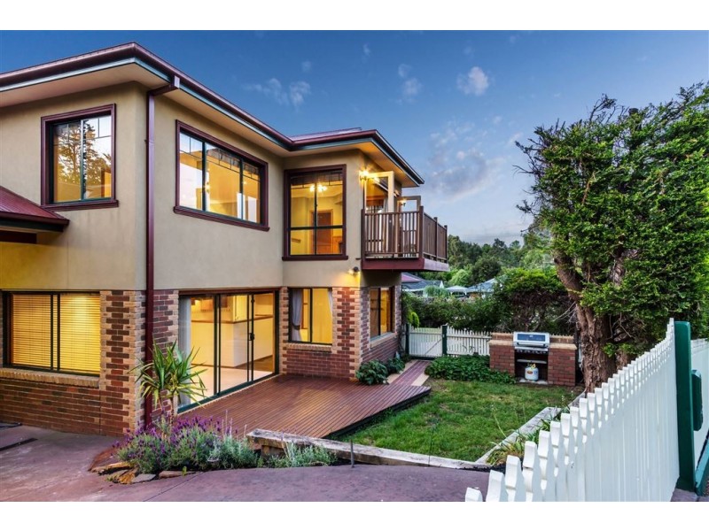 16 The Briars, Mooroolbark VIC 3138