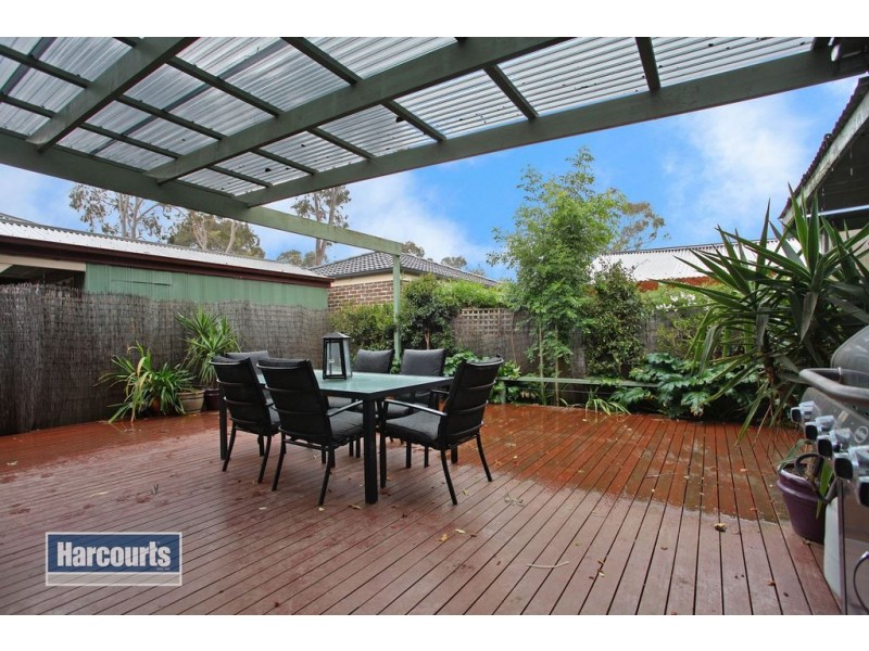 1/8 Clement Crescent, Croydon VIC 3136