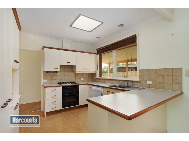 30 Kincumber Drive, Croydon VIC 3136