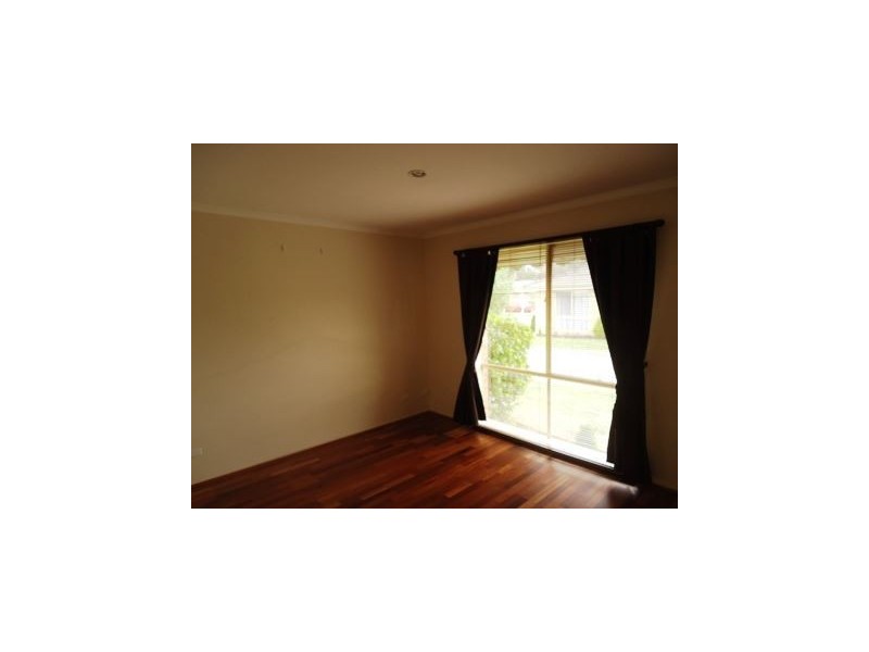 49 Grierson Drive, Kilsyth VIC 3137