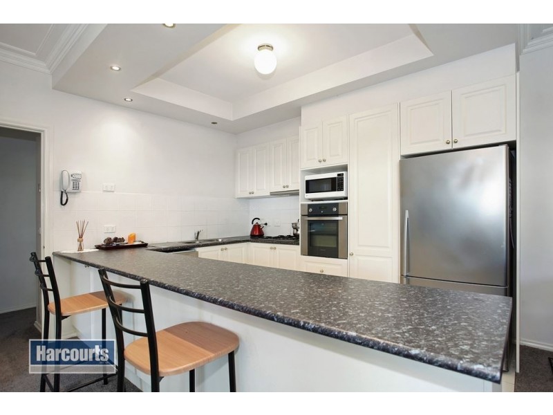 2/5A Taylors Road, Croydon VIC 3136