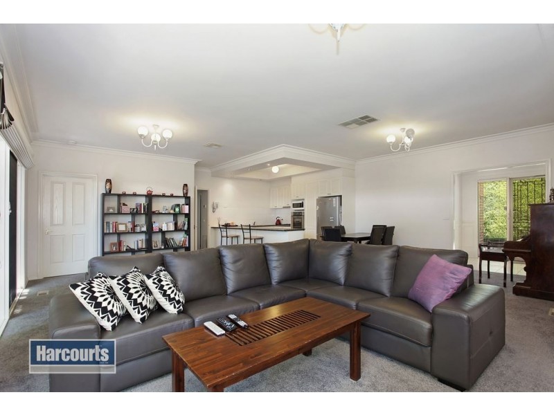 2/5A Taylors Road, Croydon VIC 3136