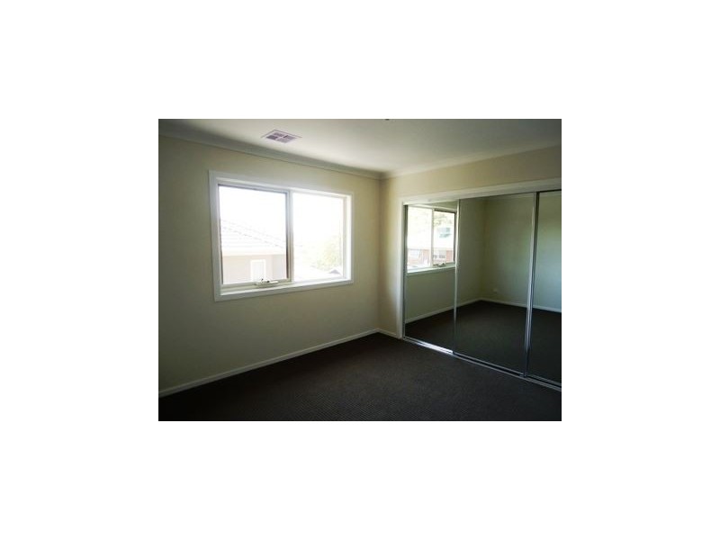 9/4 Humber Road, Croydon North VIC 3136