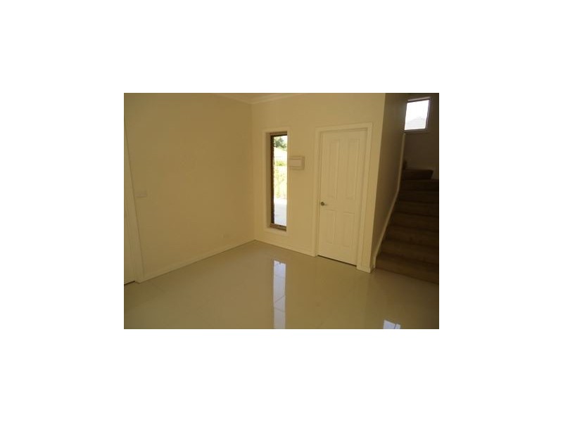 1/31 Jackson Street, Croydon VIC 3136