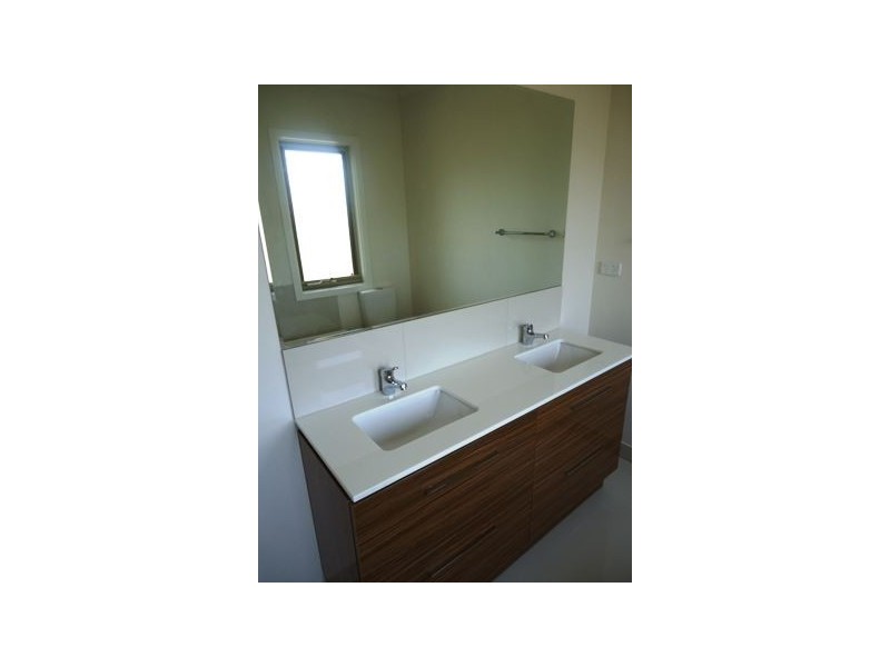 1/31 Jackson Street, Croydon VIC 3136