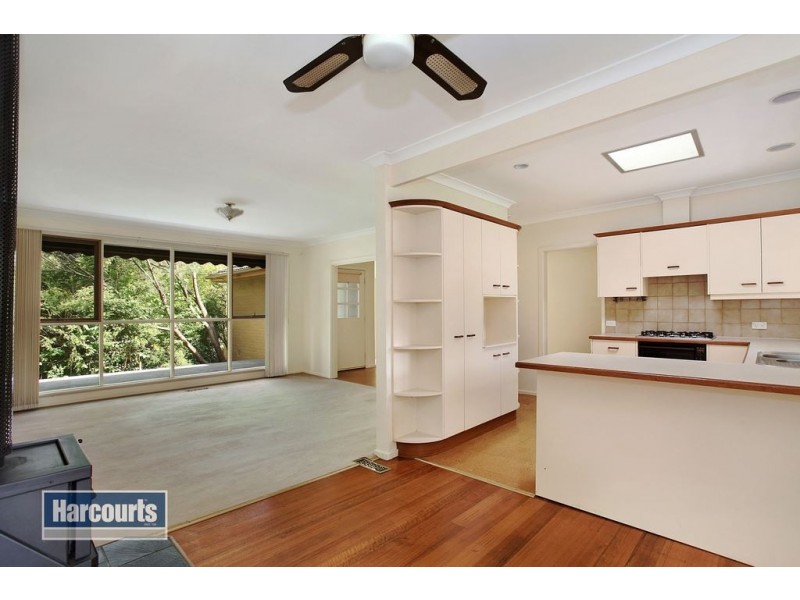 30 Kincumber Drive, Croydon VIC 3136