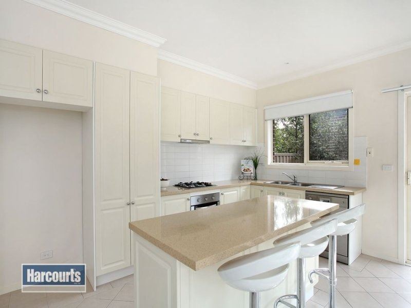 11 Jessica Park Drive, Lilydale VIC 3140