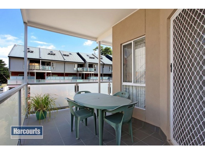 22/13-15 Hewish Road, Croydon VIC 3136