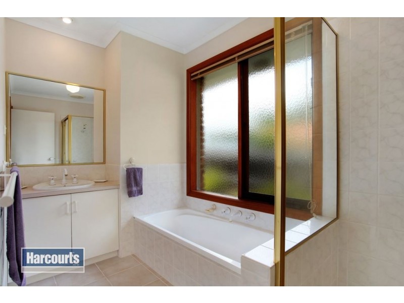 7 Brookfield Place, Warranwood VIC 3134