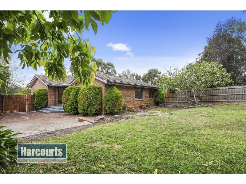 5 Dalehead Court, Croydon Hills VIC 3136