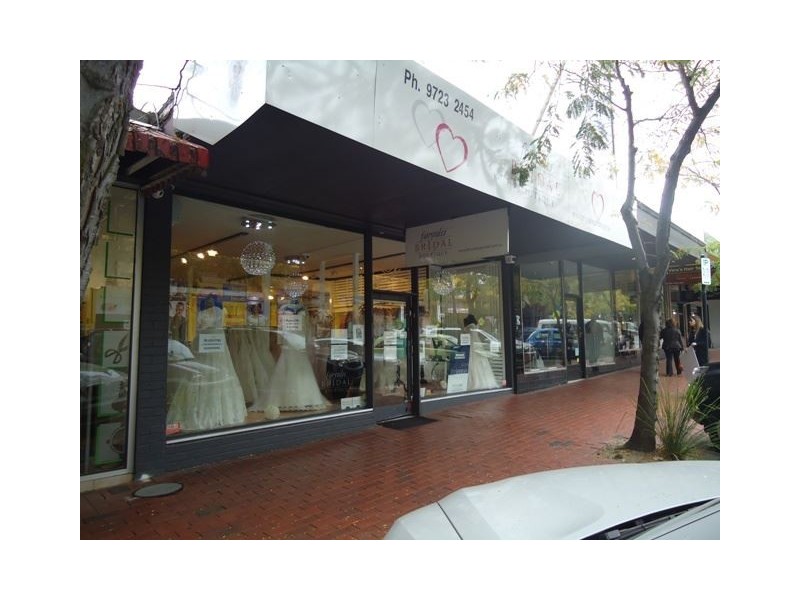 8 Hewish Rd, Croydon VIC 3136