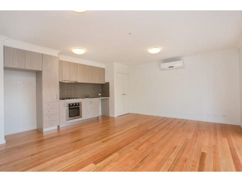 4/17 Landale Avenue, Croydon VIC 3136