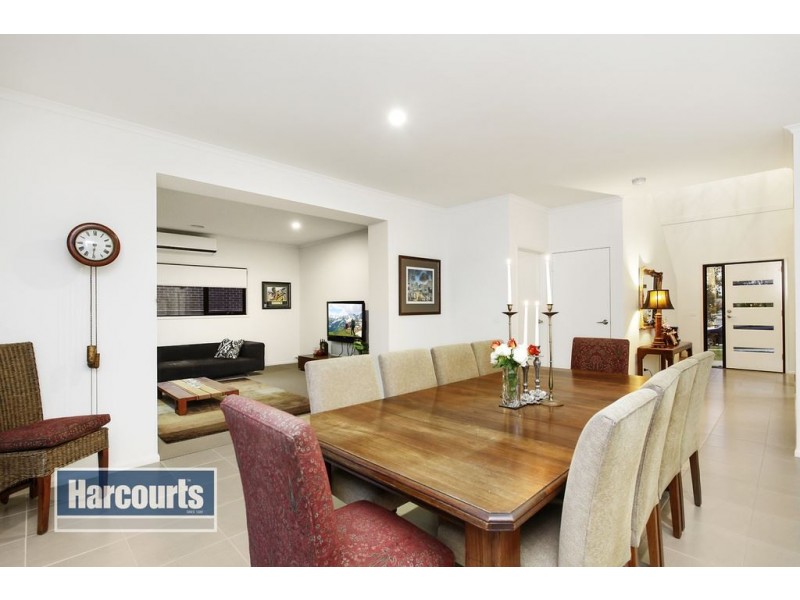 9 Evans Drive, Croydon VIC 3136