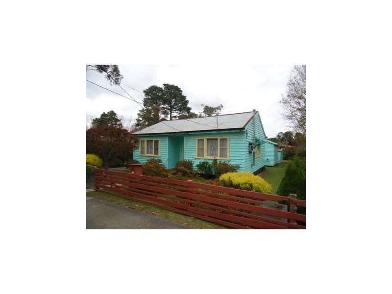 15 Farnley Street, Croydon VIC 3136